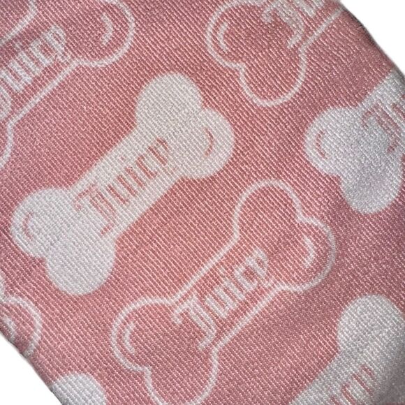 Juicy Couture Pink & White Bone Print Microfiber Pet Dog Cat Bath Towel Blanket - Picture 4 of 10
